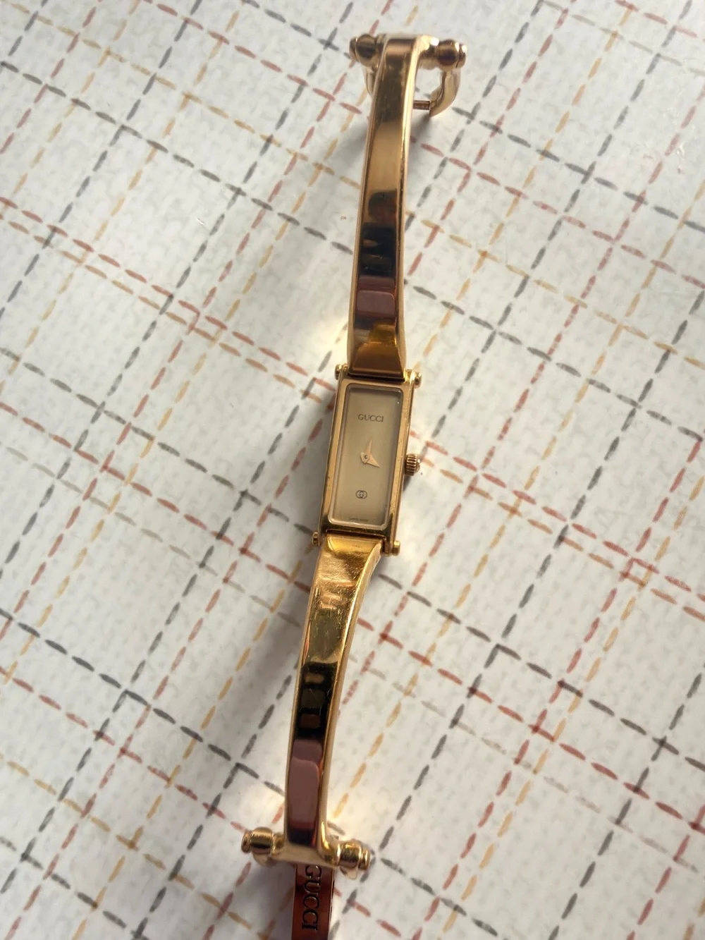 Gucci Gold-Tone Slim Bangle Bracelet Watch 1500L model